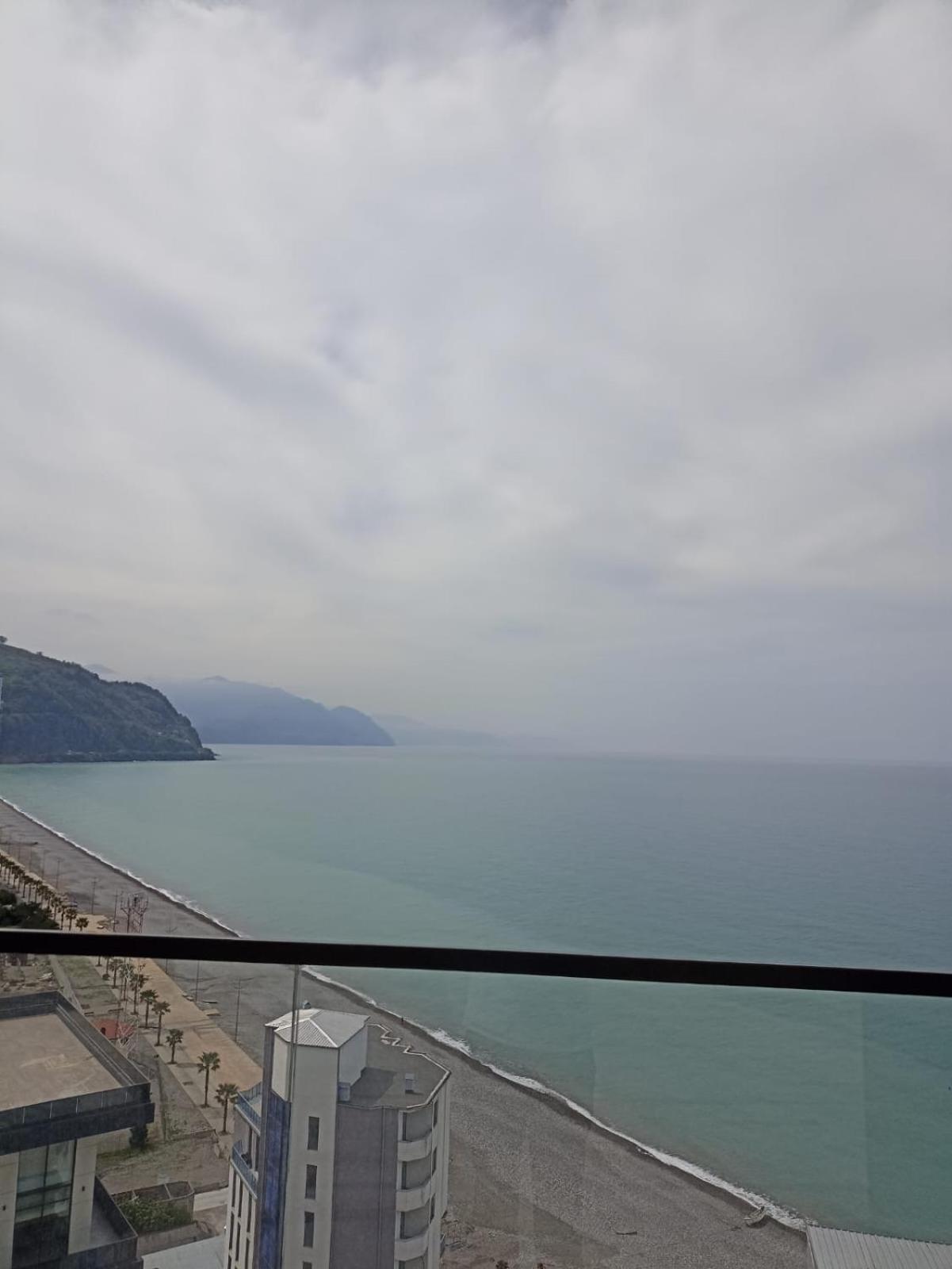 Hotel Navi Batumi Zewnętrze zdjęcie