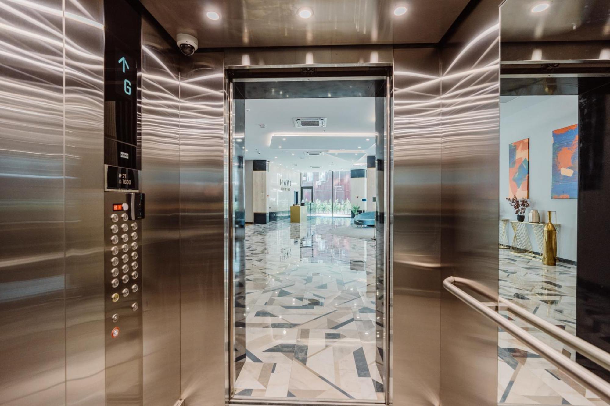 Hotel Navi Batumi Zewnętrze zdjęcie